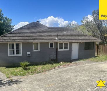 Renovated 3-Bedroom Lynfield Bungalow - Pet Friendly & Prime Location - Photo 2