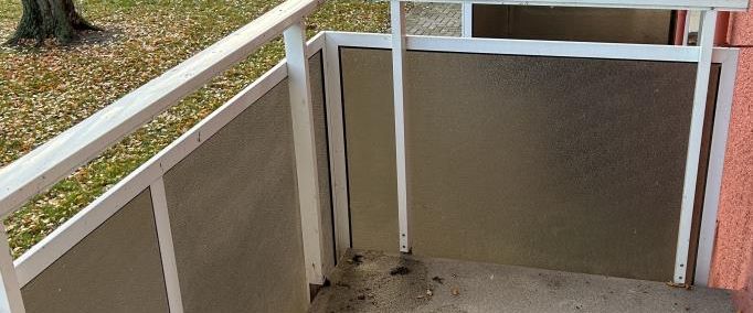 With balcony on the first floor! - Photo 1