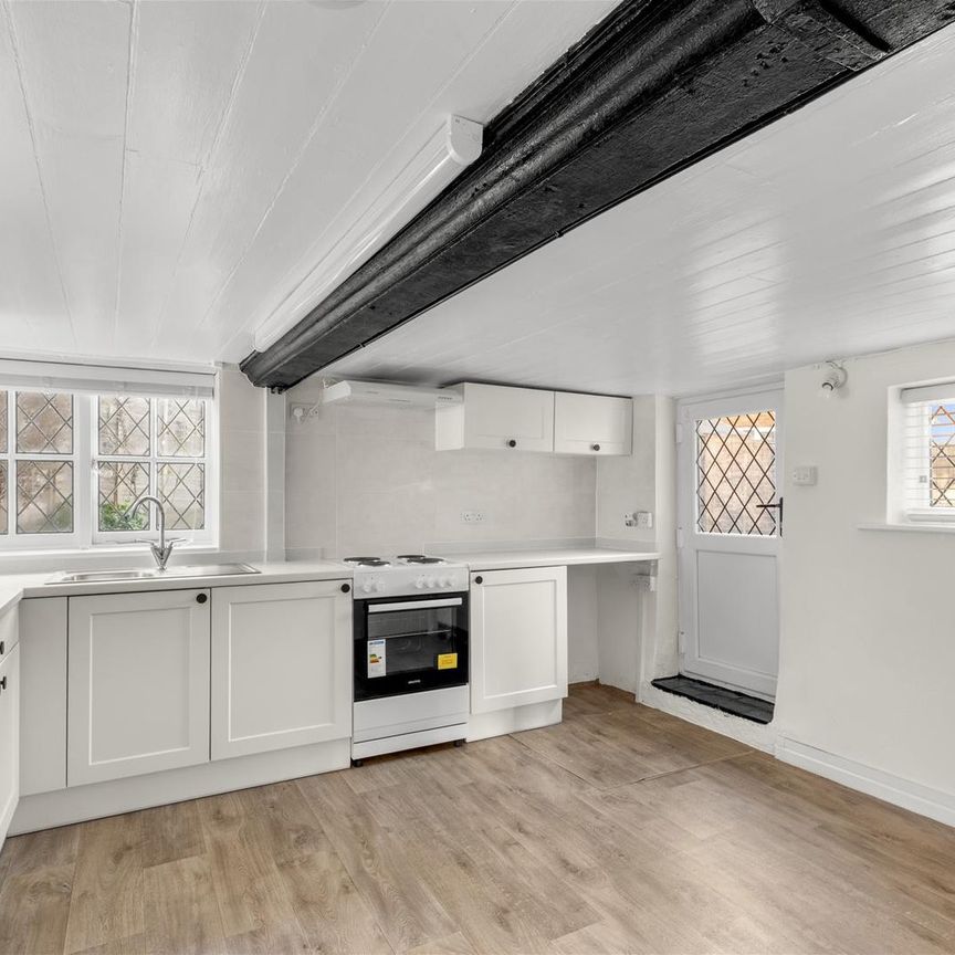 Lower Road, Hardwick, Aylesbury - Photo 1