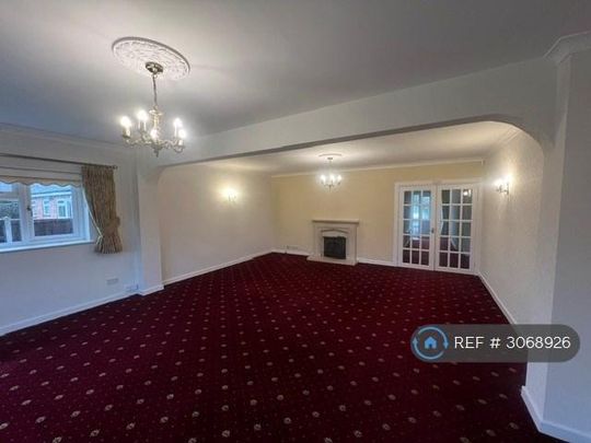 2 bedroom bungalow to rent - Photo 1