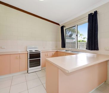 WOODLANDS GARDENS ESTATE - WELL MAINTAINED HOME - Photo 5