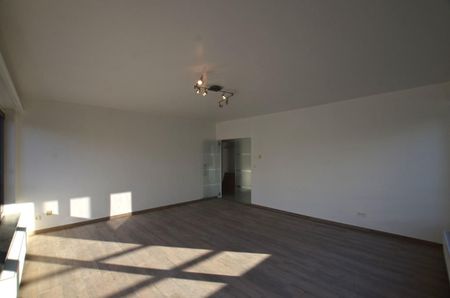 Prachtig gerenoveerd app met 2 slpk + garagebox - Photo 2