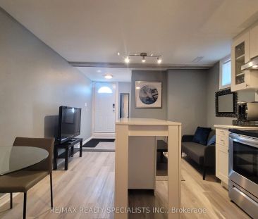 3379 Strabane Drive #Lower - Photo 4