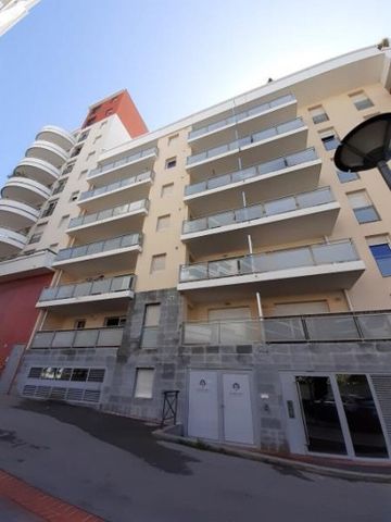 Appartement 2 pièces 46m2 MARSEILLE 8EME 940 euros - Photo 5