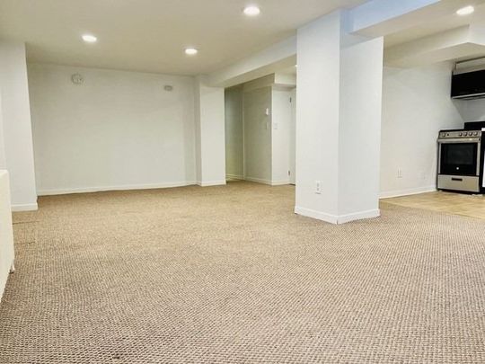 For Lease - 27 Oakview Avenue Unit# Bsmt, Toronto, Ontario - Photo 1