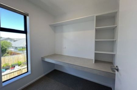 Modern 2-Bedroom Unit in Central Waltham - Photo 2