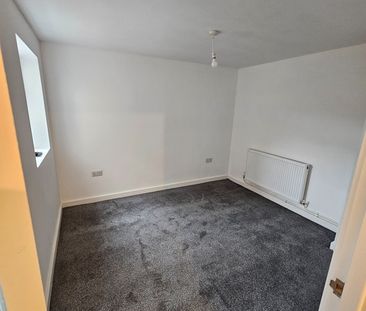 1 Bed Flat, Seafield Road, CH62 - Photo 4