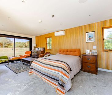 An exceptional character family house set in idyllic countryside se... - Photo 4