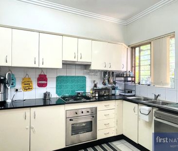 Two-Bedroom Duplex in Girraween Public School Catchment - Photo 4