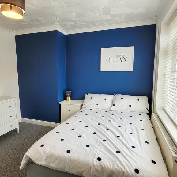 5 bedroom end of terrace house to rent - Photo 1