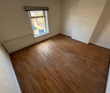 2 bed Terraced - To Let - Photo 1