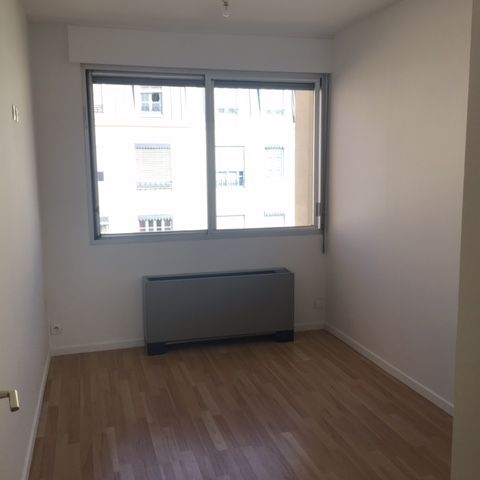 Location Appartement 3 pièces 54m² LYON 7ème - Photo 1