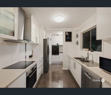 A Peaceful Cul-De-Sac Sanctuary with Modern Comforts - Photo 1