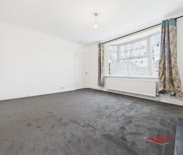 4 bedroom semi-detached house to rent - Photo 4