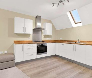 Beecham Close, Cirencester, Gloucestershire, GL7 - Photo 3