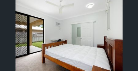 Modern Furnished Property - SHARE HOUSE with one room with shared bathroom available - Female only - Photo 2