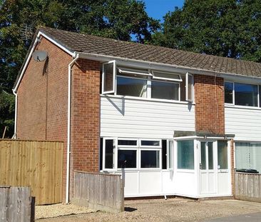 3 bedroom terraced house to rent - Photo 1