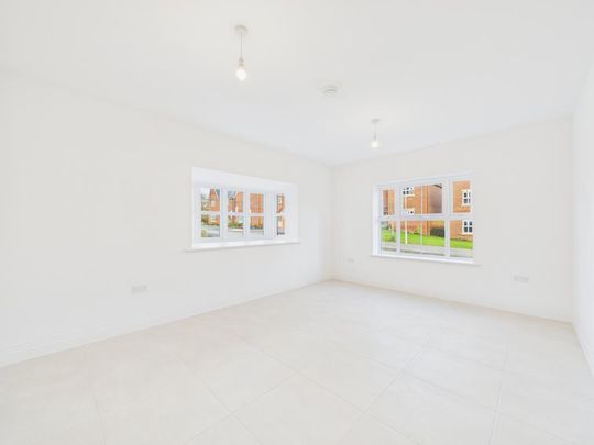 4 bedroom detached house to rent - Photo 1