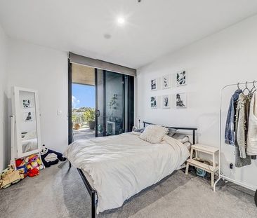 211/6 Grazier La,Belconnen - Photo 3