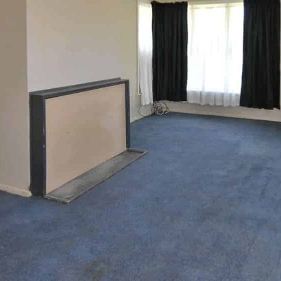 Spacious Three-Bedroom Home Close to Local Amenities - Photo 1