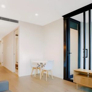 70 Southbank Boulevard, Southbank, Melbourne - Photo 2