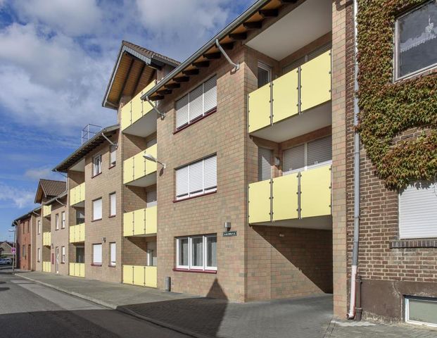 Zu vermieten: Gemütliche Etagenwohnung in Bergheim! - Photo 1