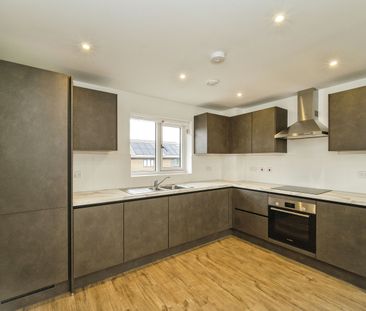 2 bedroom maisonette to rent - Photo 4