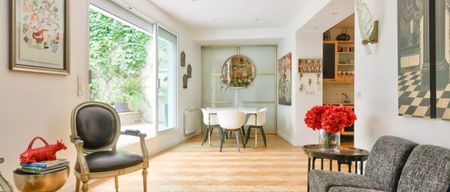 Appartement • Elysées-Madeleine - Photo 4