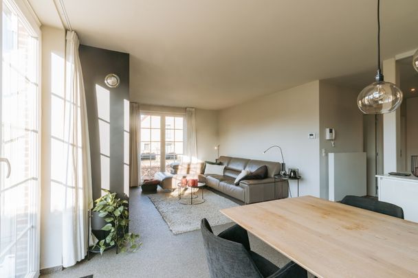 Stijlvol en instapklaar appartement met tuin en garagebox! - Photo 1