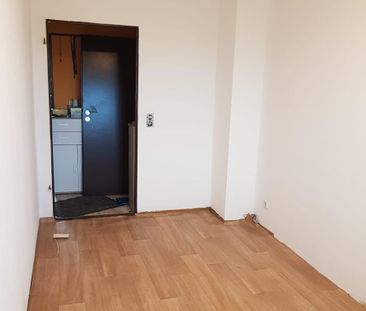 Renovierungsbedürftige 3-RW mit Balkon im 1.OG in Gera-Langenberg z... - Photo 6