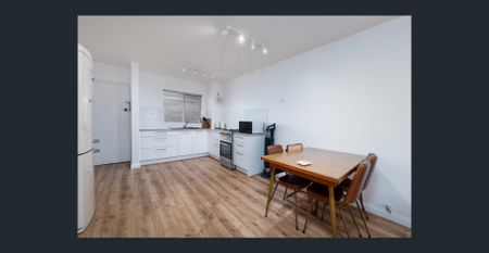 2/12 Murray Avenue, Mosman Park, WA 6012 - Photo 2