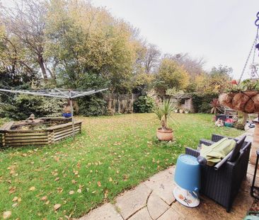 5 bedroom detached house to rent - Photo 3