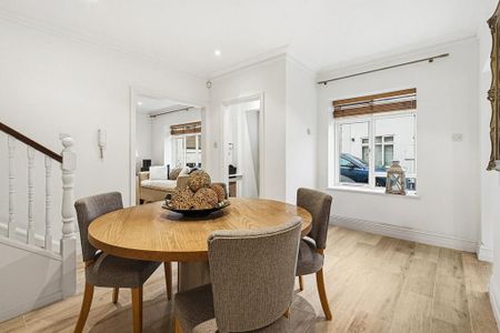 3 bedroom semi-detached house to rent - Photo 5