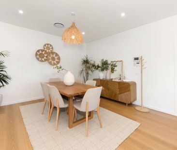 Stunning Family Home in Whitlam - Photo 2