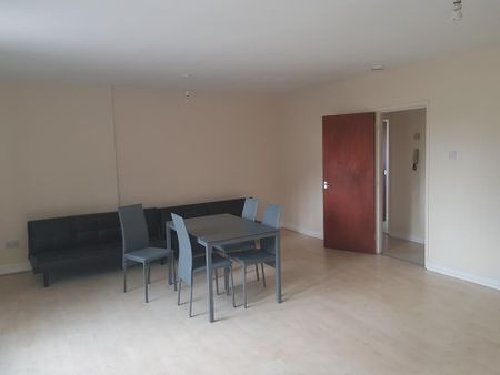 2 bedroom flat to rent - Photo 2