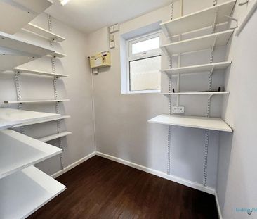 4 bedroom detached house to rent - Photo 1