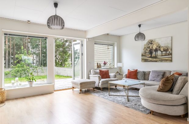 Lillmossvägen, Kungsängen - Foto 1