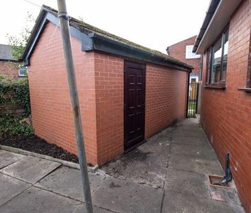 2 bedroom detached bungalow to rent - Photo 2