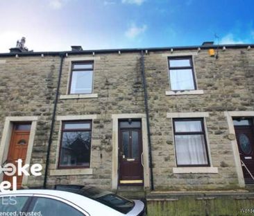 2 bedroom property to rent in Bacup - Photo 1