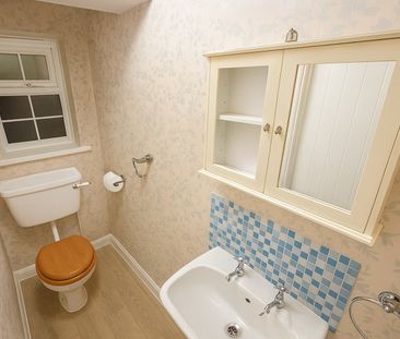 3 Bed Semi-Detached House, Waterhall Close, E17 - Photo 6