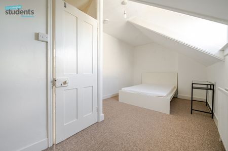 3 bedroom terraced maisonette to rent - Photo 4