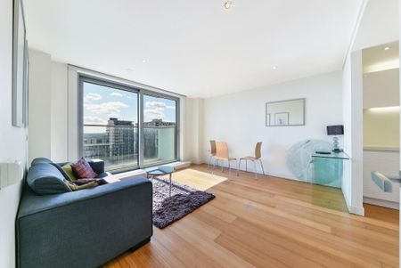1 Bed Flat, Pan Peninsula Square, E14 - Photo 3