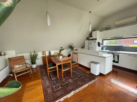 North Melbourne - Photo 4