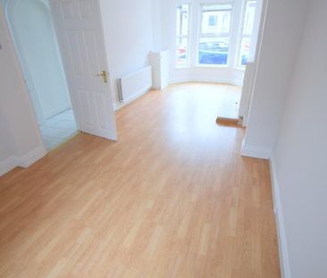 70 Greenore Street, BT68NF, Belfast - Photo 3