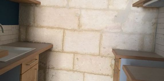 Arles centre au 1er étage studio de 33m² plus mezzanine, - Photo 2