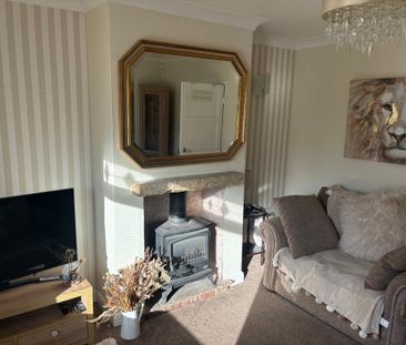 3 bedroom semi-detached house to rent - Photo 2