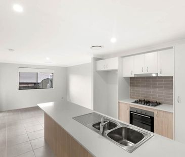 2 BEDROOM HOME - LOW MAINTENANCE LIVING! - Photo 1