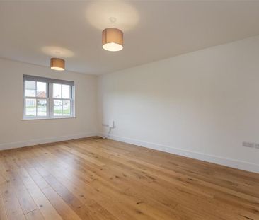 3 bedroom detached house to rent - Photo 3