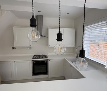 3 bedroom terraced house to rent - Photo 6