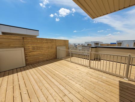 For Lease - 131 Honeycrisp Crescent Unit# TH215, Vaughan, Ontario - Photo 2